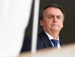 Bolsonaro encontra ex-jogador que tem ONG que levou recurso do orçamento secreto