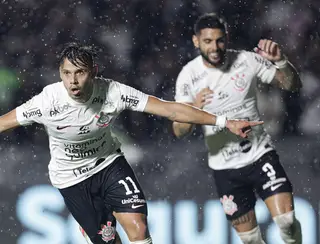 Corinthians vence e dá passo importante para fugir do rebaixamento