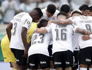 Corinthians não encanta, mas volta de amistoso com seis pontos positivos