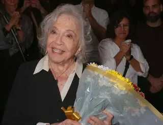 Aos 94 anos, Nathalia Timberg é homenageada em espetáculo