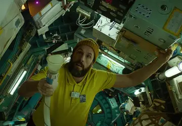 Entenda o final de O Astronauta, filme da Netflix com Adam Sandler