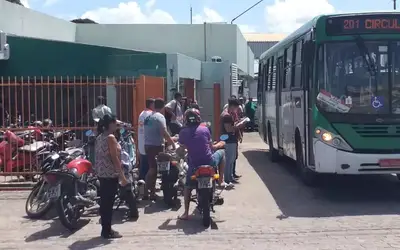 Rodoviários da empresa Veleiro atrasam saída de ônibus nesta terça-feira em Rio Largo 