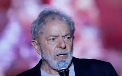 Lula diz que Bolsonaro faz maior distribuição de dinheiro em eleições desde o Império