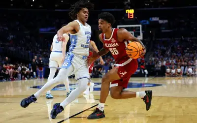 Bama holds off UNC, earns 2nd Elite Eight berth