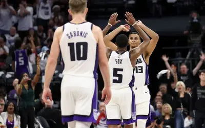 Kings 'knew what was on the line,' oust Warriors