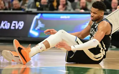 Bucks rule out Giannis (calf strain) for Game 3