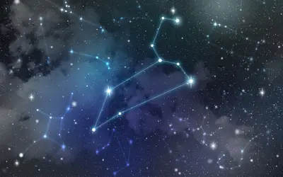 Como as constelações se transformam com o tempo?